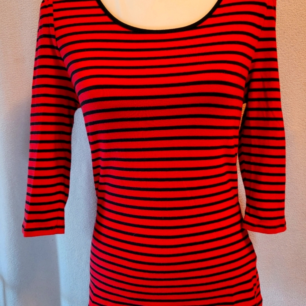 Forever 21 juniors Medium red black striped shirt